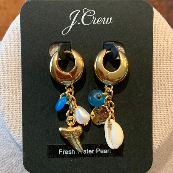 NWT J. Crew Gold/Pearl/Shell Beachcomber Mismatched Earrings - Picture 5 of 8